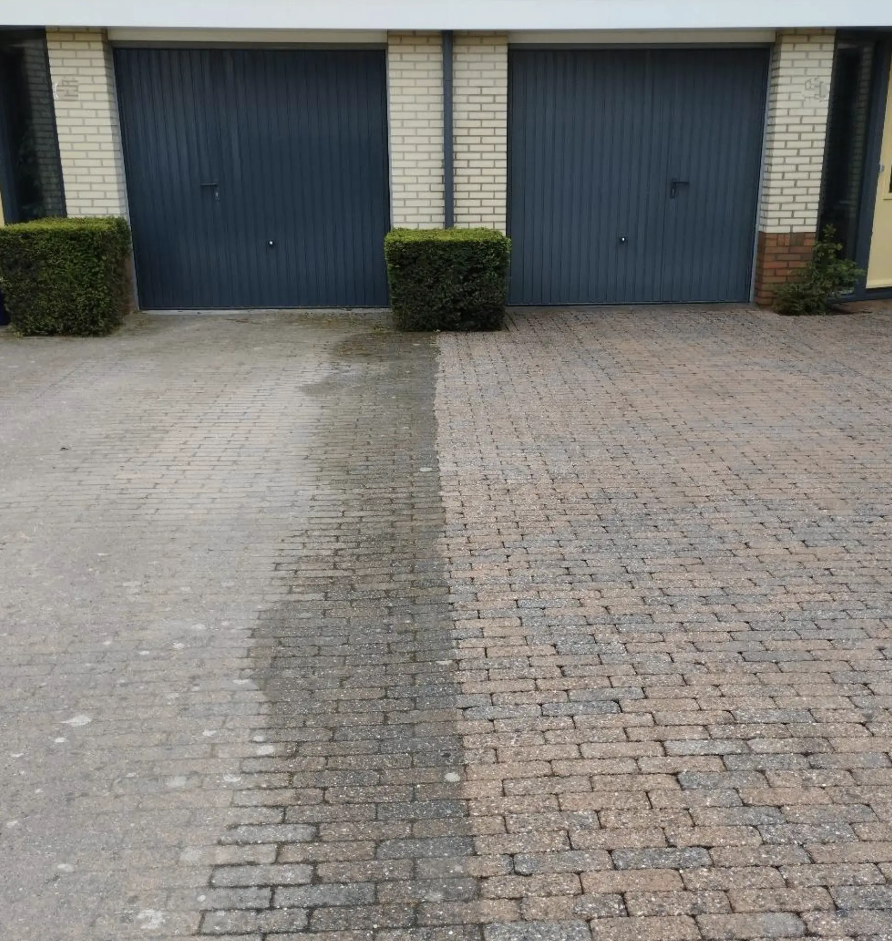 pavement cleaning service